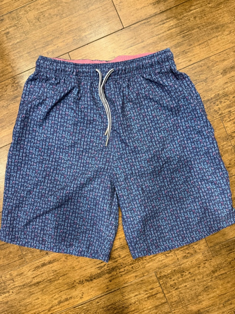 Peter Millar Blue Swim
Trunks with Geometric Pattern size M